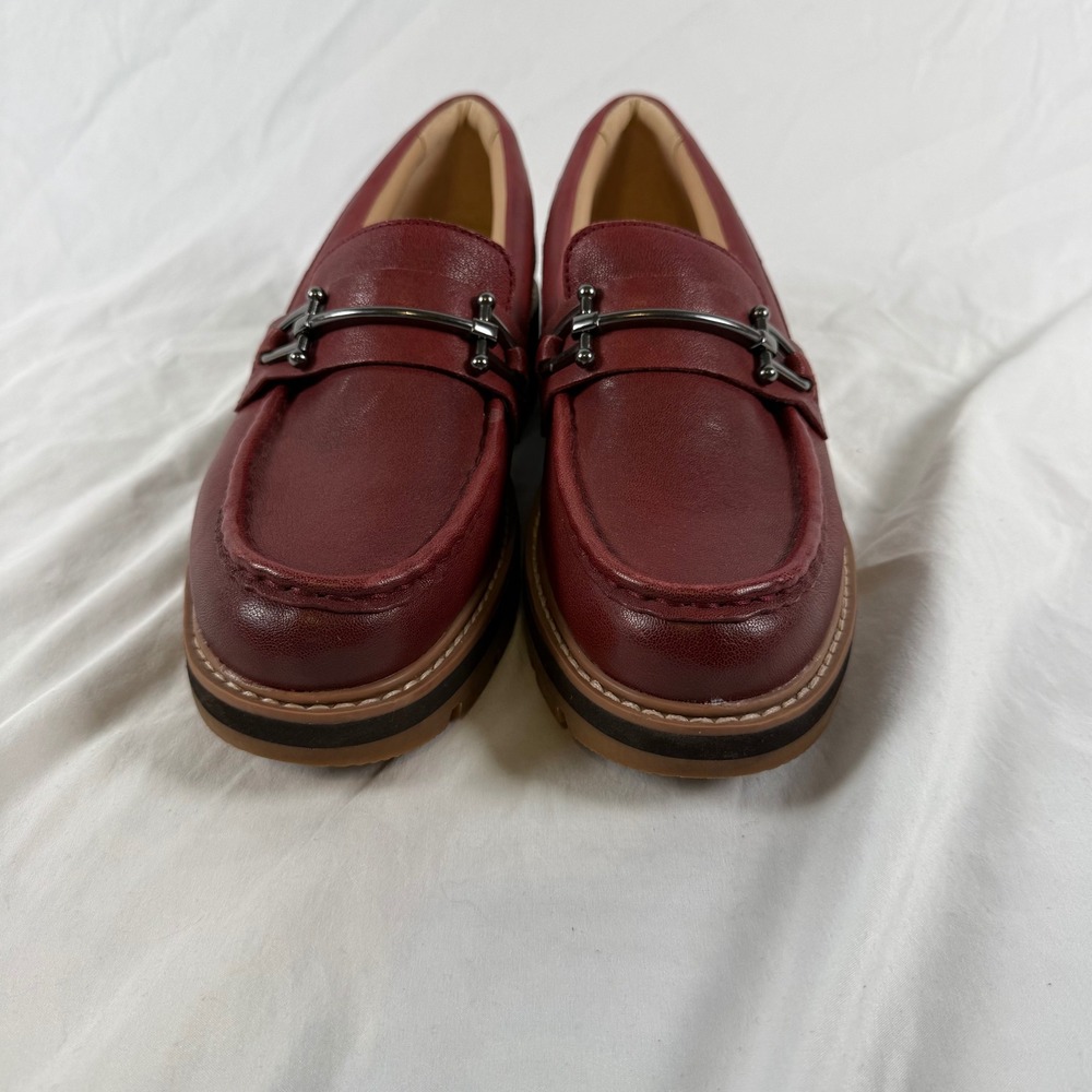 EUC Clarks Womens Burgundy Leather Bit Loafers Lug Sole Platform Shoes 9.5 M - Picture 2 of 9